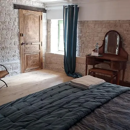 Location Maison 10-12 Personnes Le Moulinal47 *