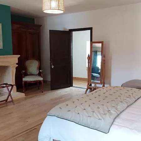 Villa Location Maison 10-12 Personnes Le Moulinal47 *